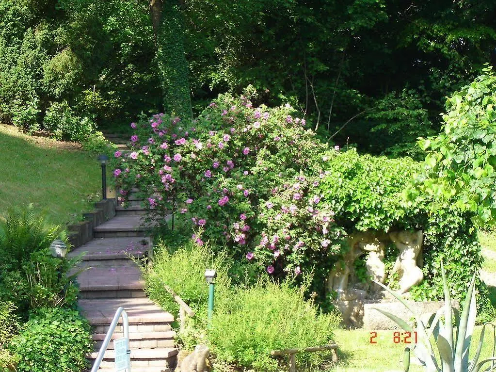Haus Am Wald Hotel Eltmann 2*,